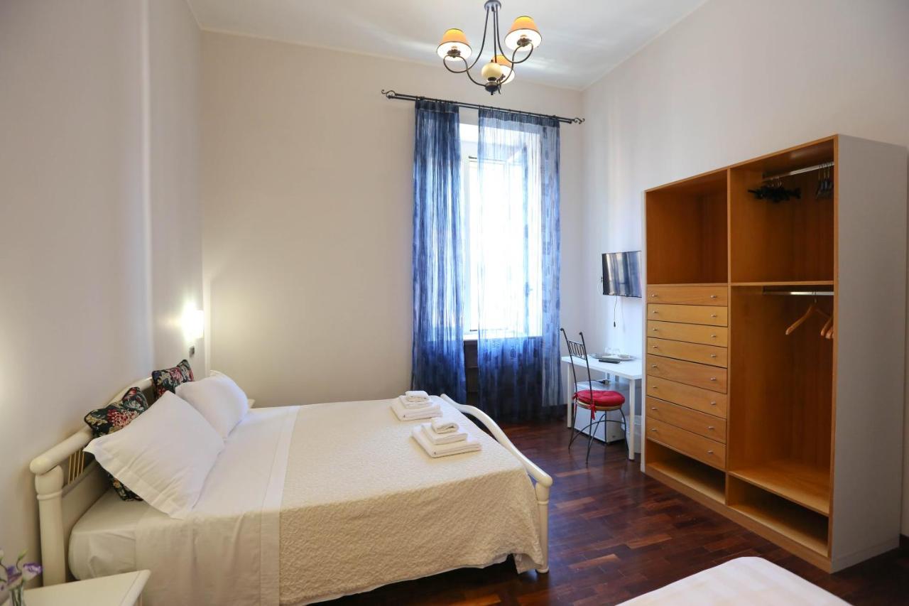 B&B Residenza Malaterra Naples Exterior photo